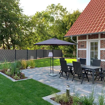 Apartment Meergluck - Fachwerkhaus Fur 2-6 Personen, Ideal Mit Pferd Und Hund! *